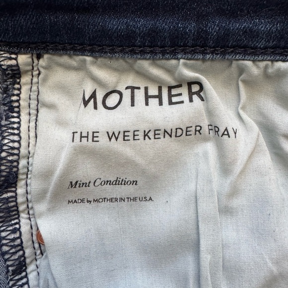 Mother The Weekender Fray Flare Jeans Mint Condition Size 32 - Picture 10 of 12
